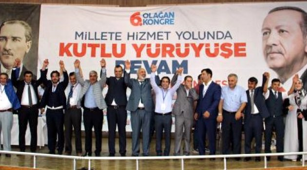 Oltu'da AK Parti İlçe Başkanlığını Gülcü Kazandı